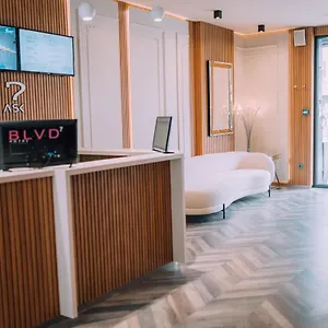 Blvd 7 Otel